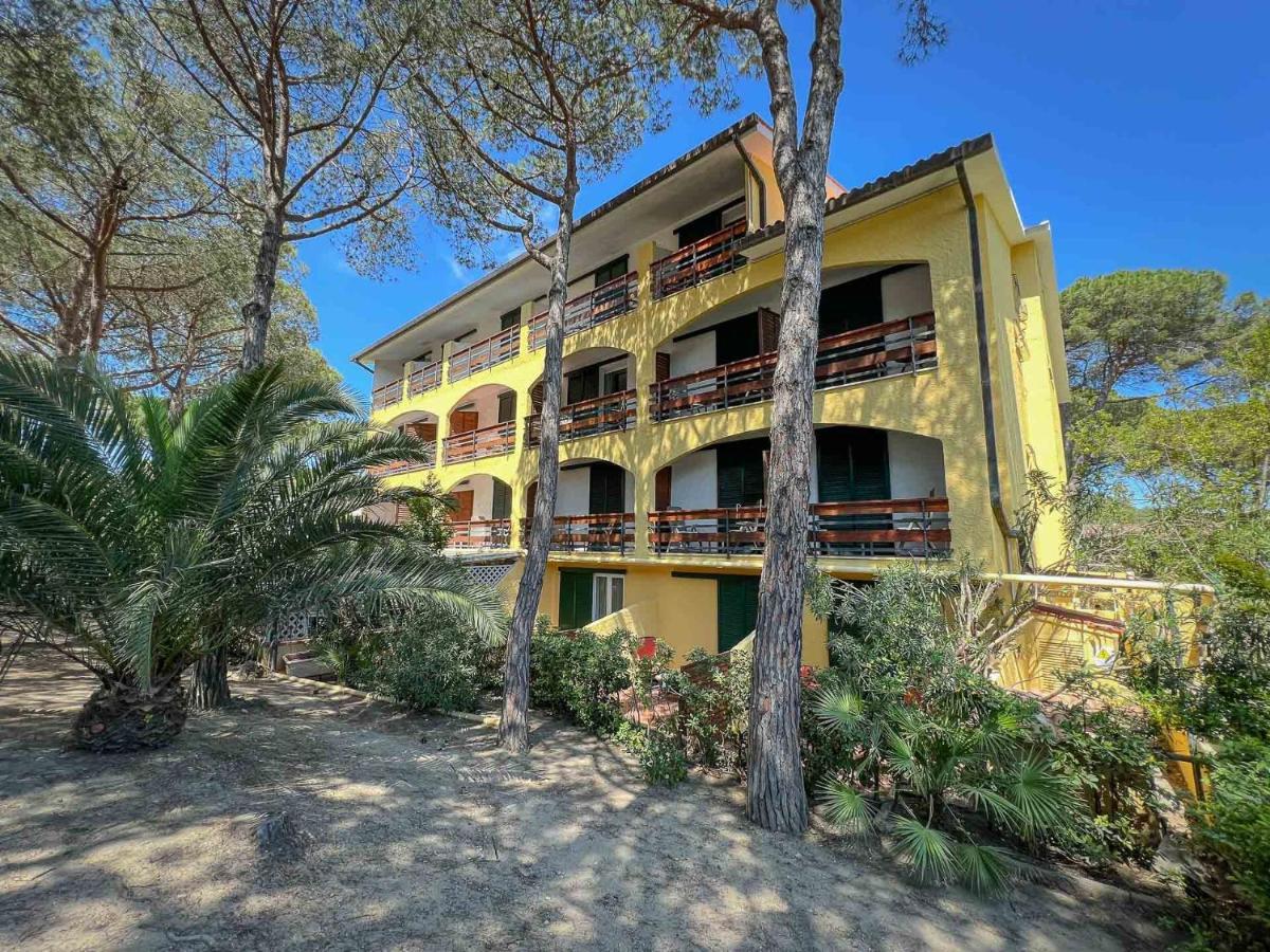 Hotel Meridiana Marina di Campo Exteriör bild