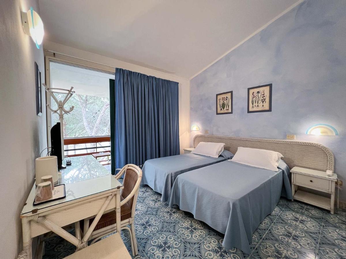 Hotel Meridiana Marina di Campo Exteriör bild